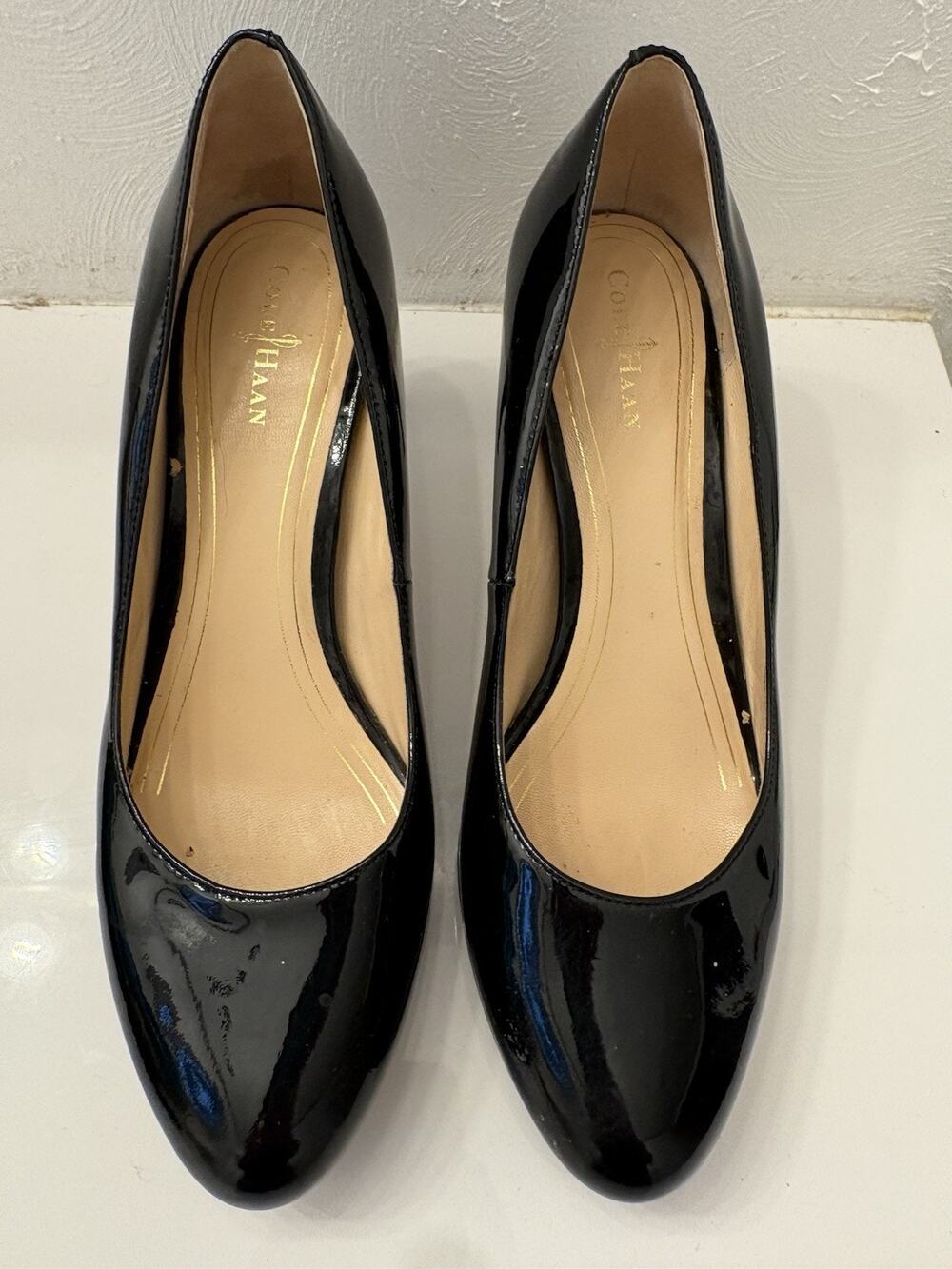 Cole Haan AIR Black Patent Round Toe Heels Pumps Shoes 2.5” Heel Size 7.5B